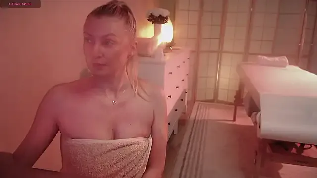 legsLONG from StripChat