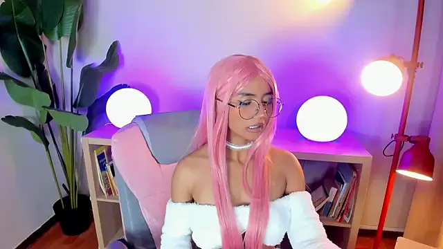 Lia_flor from StripChat