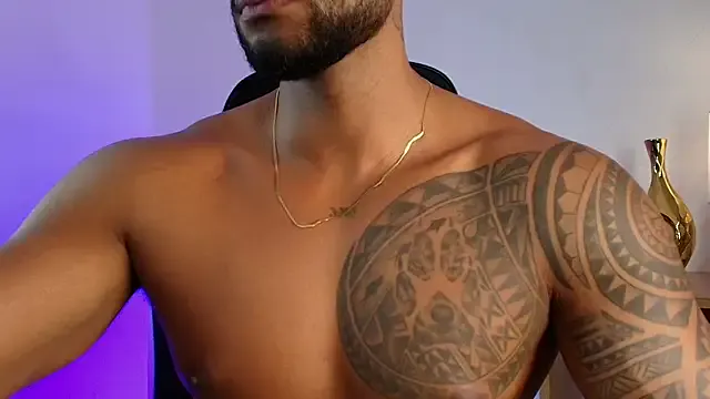 Sexy LiamGarcia1 wants you to fuck his body now LiamGarcia1 from StripChat