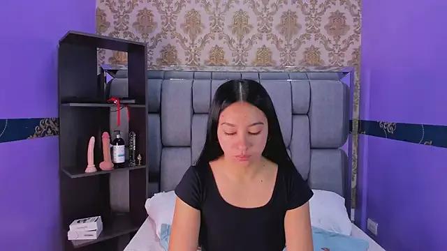 Lila_Pinky from StripChat