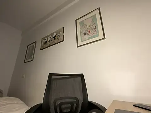 Lily_WellGifted from StripChat