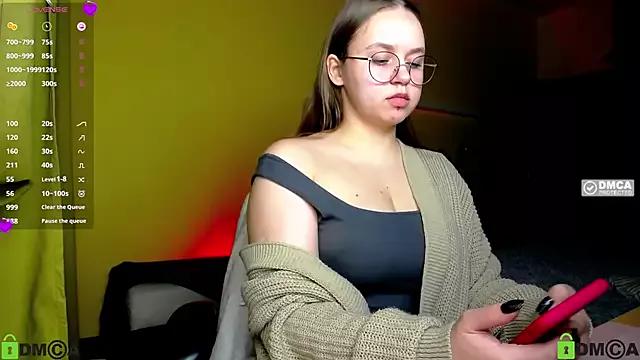 Lilysweet13 from StripChat