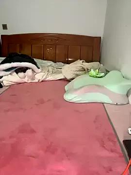 Join cute performer Liqinqin Liqinqin from StripChat