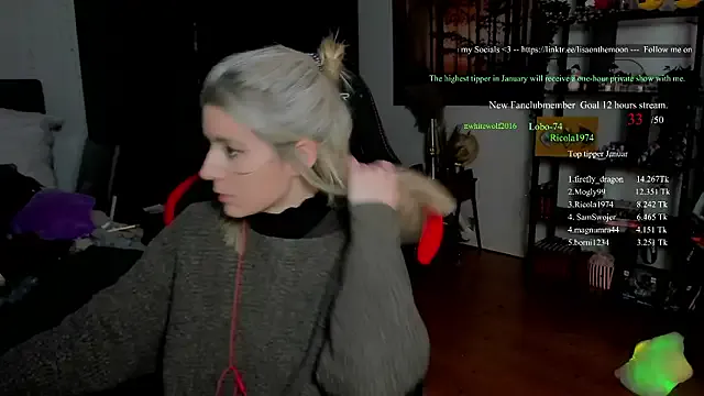 Lisaonthemoon from StripChat