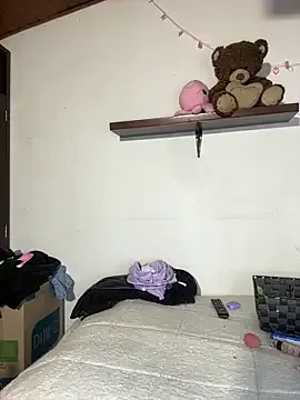 little_valen from StripChat