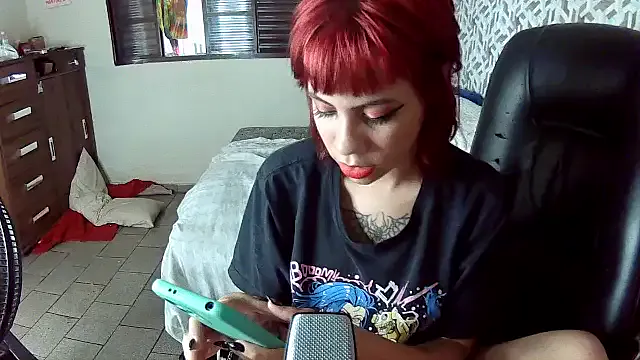 Liv_Alt from StripChat