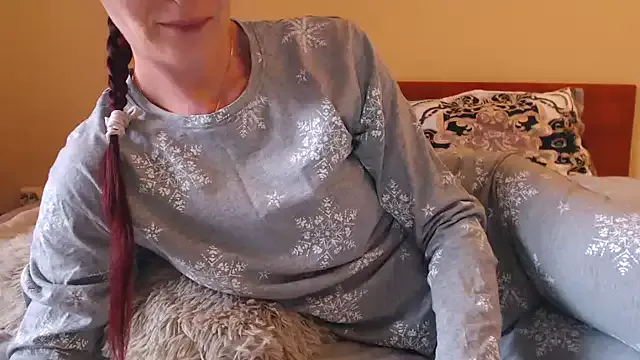 LovelyAndraGirl from StripChat