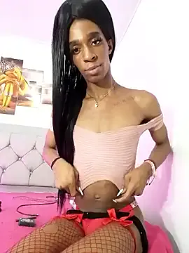 lucianadolll from StripChat