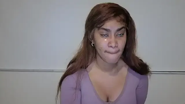 LuckyKhloe from StripChat