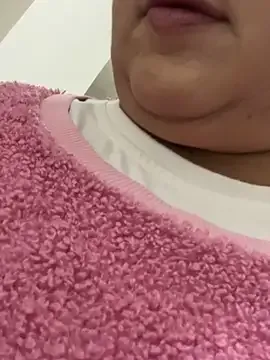 Lucy_Milf_474 from StripChat