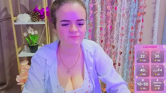 Luisa_Rosee from StripChat