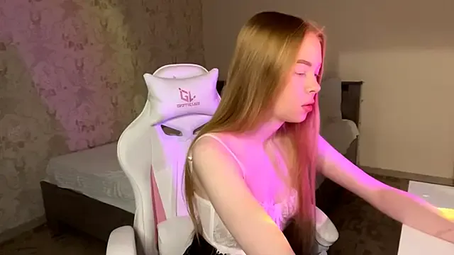 LumiSun from StripChat