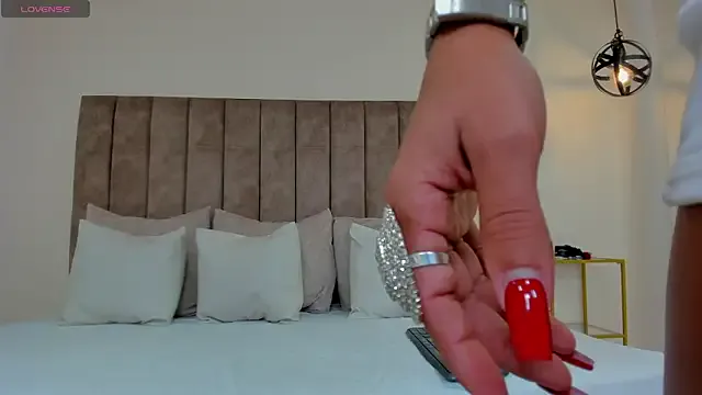 luna_jacksonn from StripChat