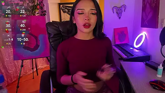 Luna_Roja666 from StripChat