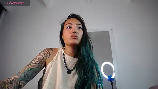 LunaAponte from StripChat