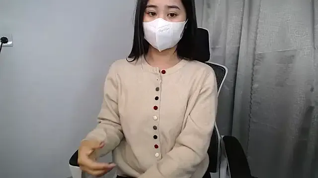 Lunobaby_204 from StripChat