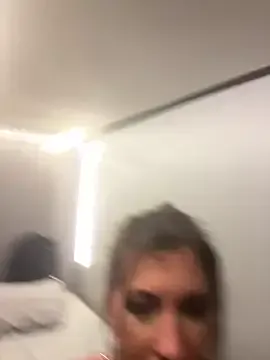 Lwhite1 from StripChat