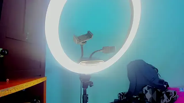 maddy02_02 from StripChat