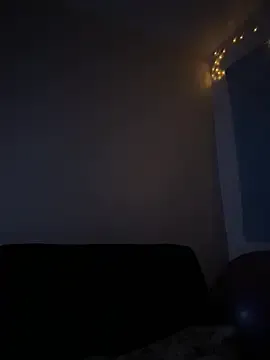 magic_man1085 from StripChat