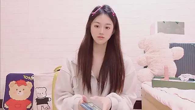 marina-cutegirll from StripChat