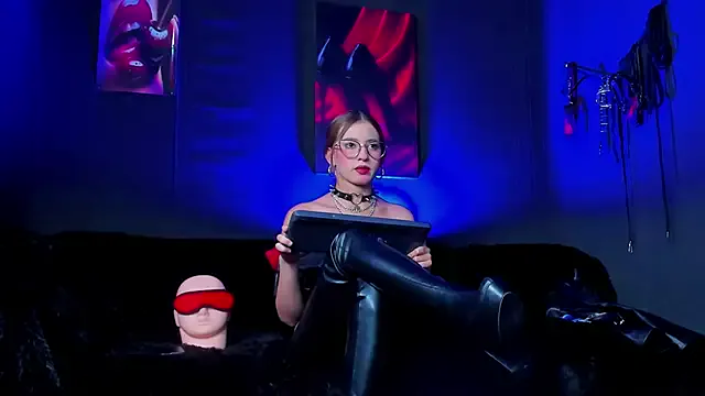 MartinaStones from StripChat