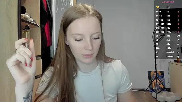 Mary_Blu from StripChat