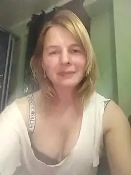 Masha412111 from StripChat