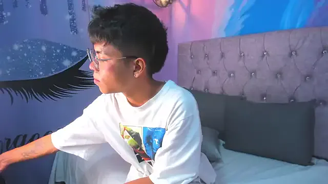 MaxiWildd from StripChat