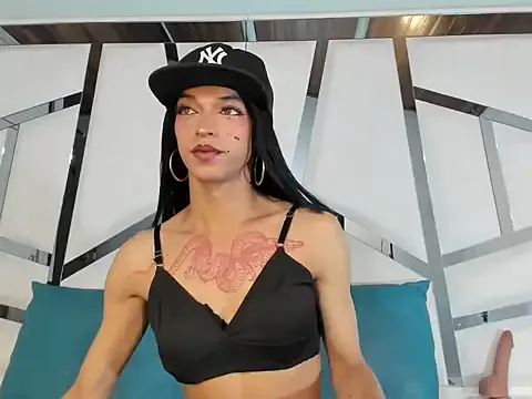 MeghanQueen__ from StripChat