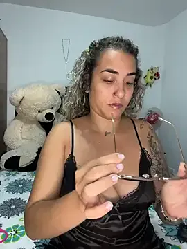 Melina-54