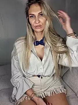 Naked Melody1600 wants you to fuck her body now Melody1600 from StripChat