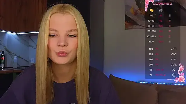 meowbaaby from StripChat