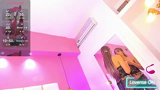 mia_collinsss from StripChat