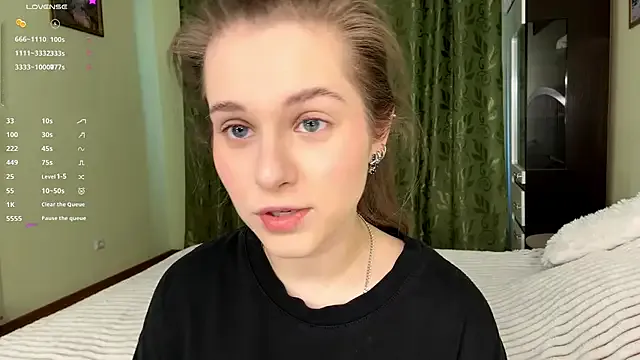 MiaBlanko from StripChat