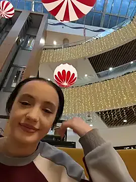 MiaTee from StripChat