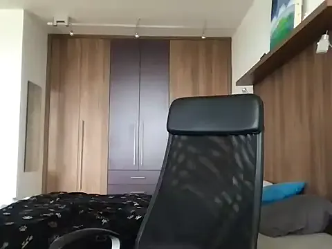 Masturbate to sweet stripper MikeVersano MikeVersano from StripChat