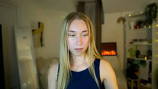 MilaBunny2000 from StripChat