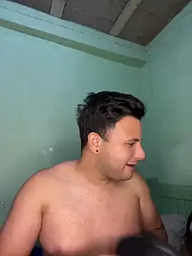 Cute Milanyvero_ wants you to fuck their body now Milanyvero_ from StripChat