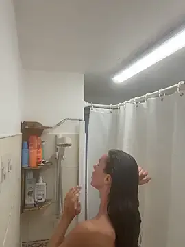 MilaRenee from StripChat