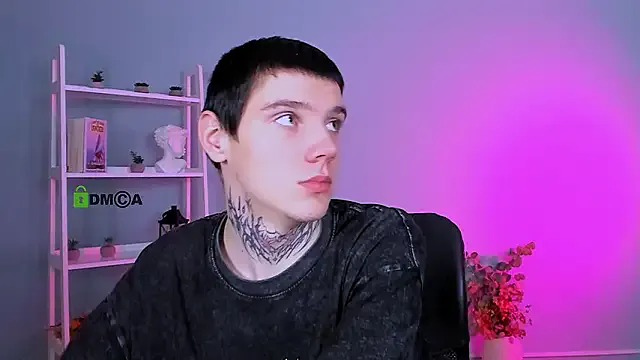 miles_candy from StripChat