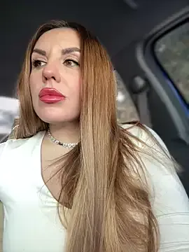 MilfNextDoor20 from StripChat