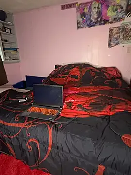 c2c with StripChat's Milfshortcakes in their cam show for immersive sensations Milfshortcakes from StripChat