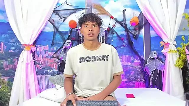 Masturbate to StripChat's MilthonDelis MilthonDelis from StripChat