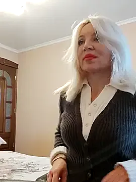 MiraStar984 from StripChat