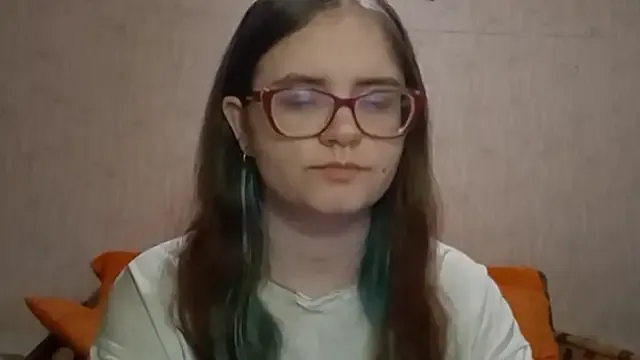 Miyabeee from StripChat