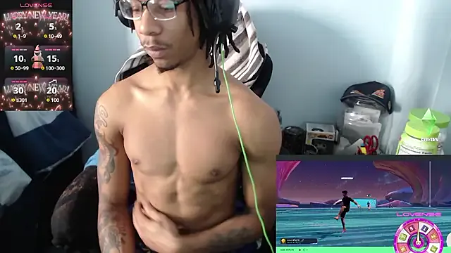 Mrlight1k from StripChat