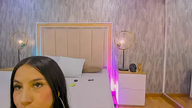 NahomyCarther from StripChat