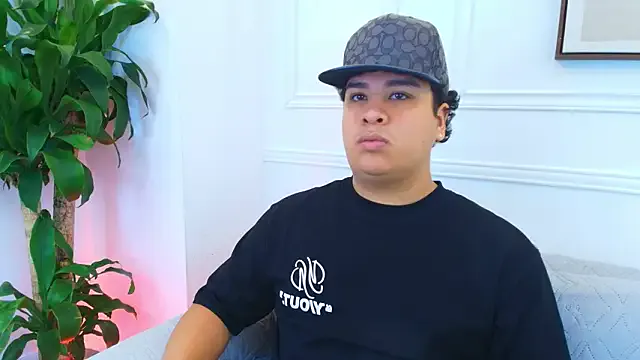 Naim_Bennetsex from StripChat