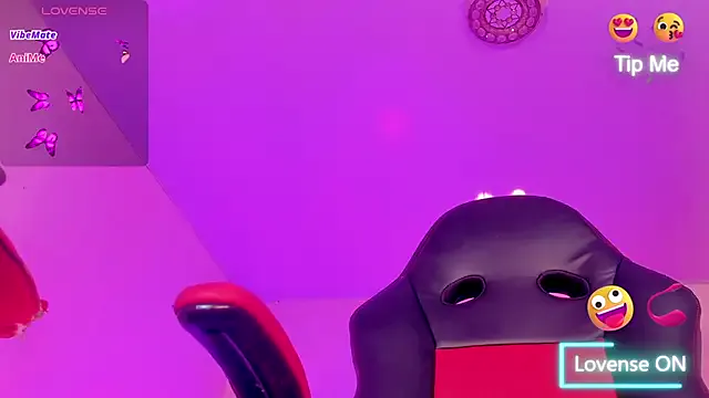 naomy__xx from StripChat