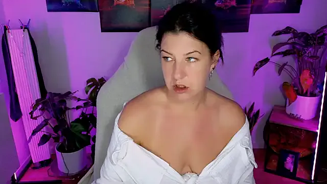 NatiLove35 from StripChat